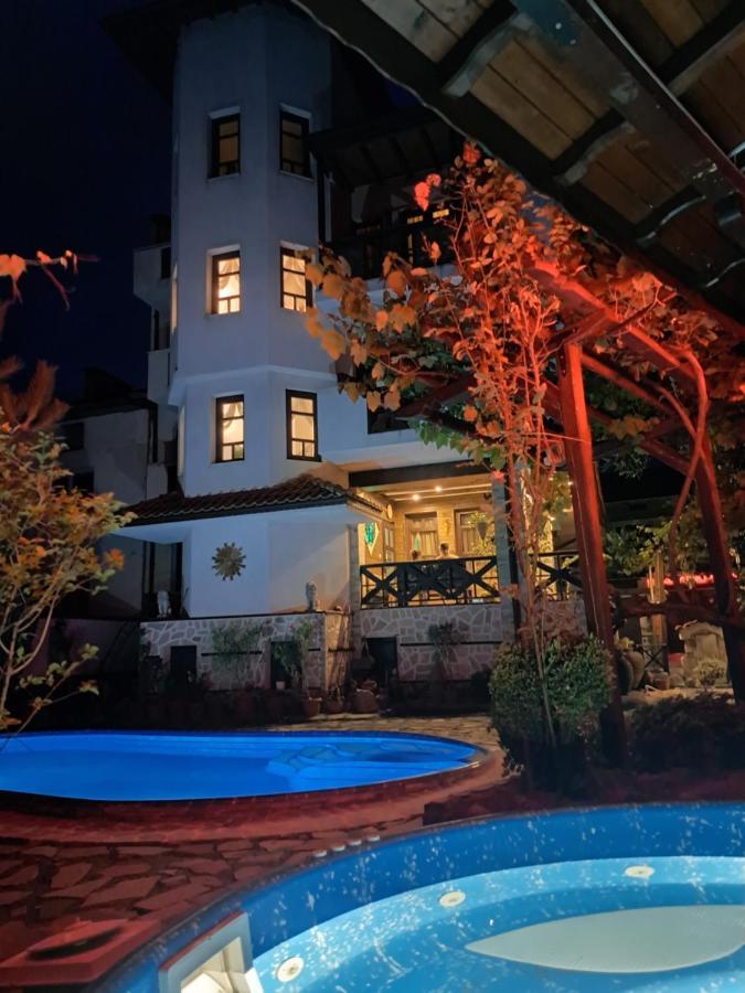 桑丹斯基 克瑞米德切瓦库施塔旅馆酒店 外观 照片